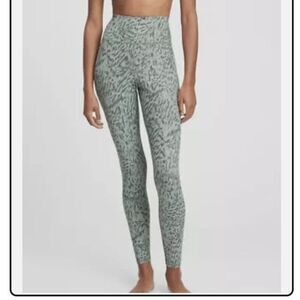 🌻Gap Fit studio sky high legging / XL